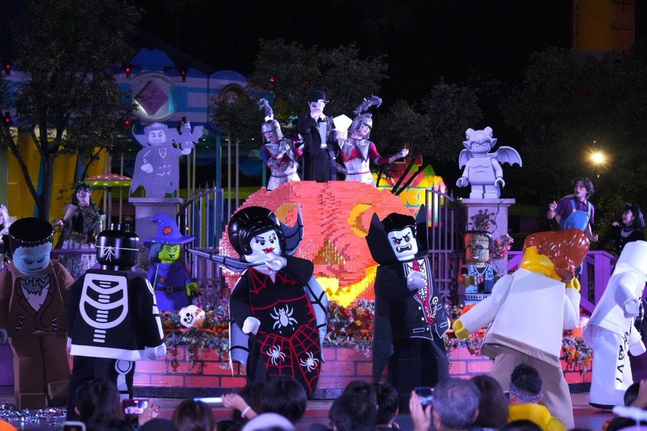 ハロウィン・ナイトのスペシャルショー